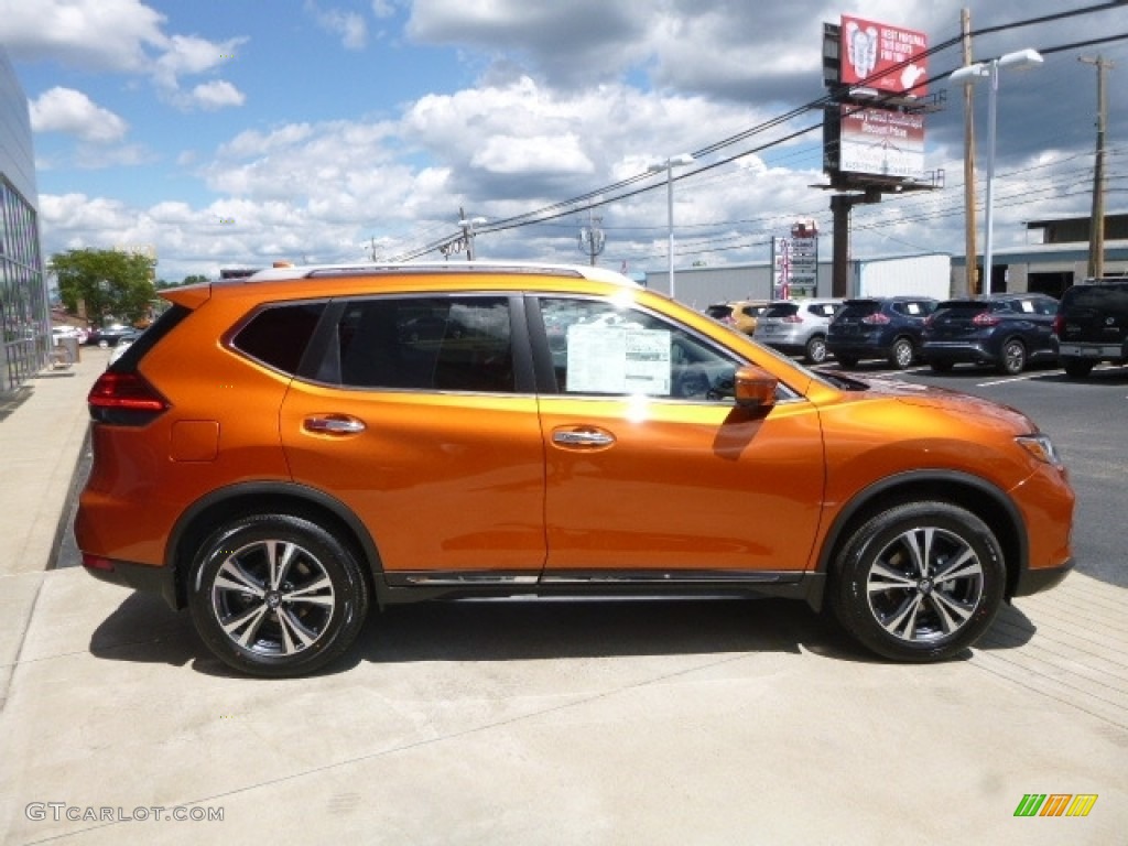 2017 Rogue SL AWD - Monarch Orange / Almond photo #3