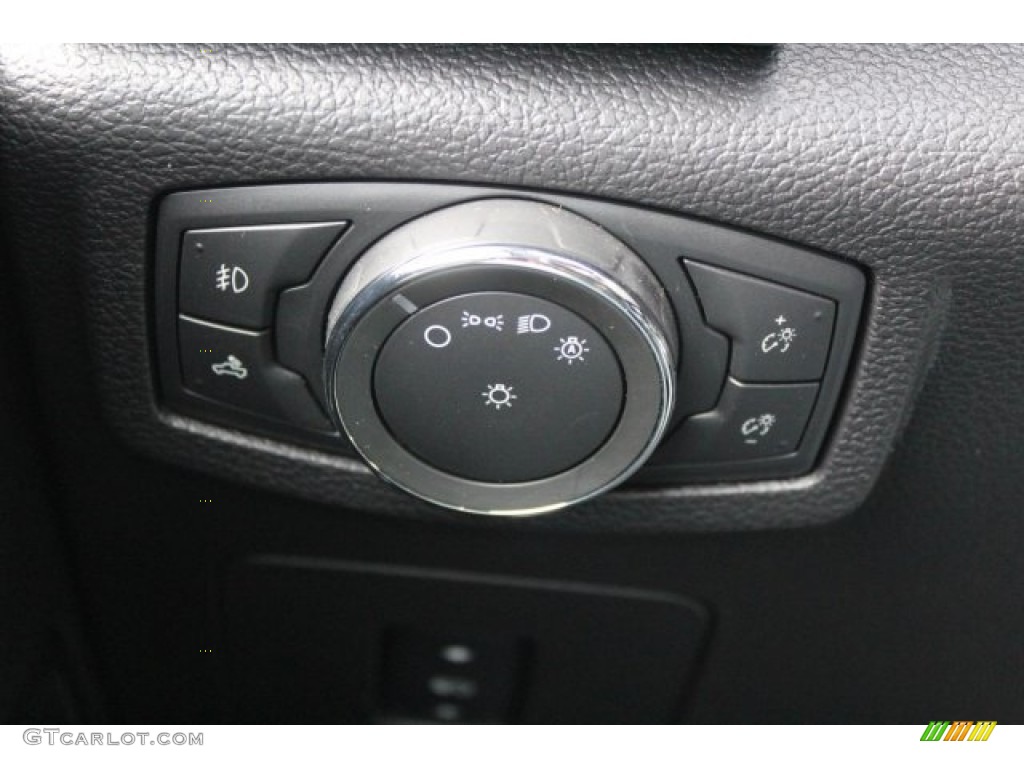 2017 F150 Lariat SuperCrew 4X4 - Ingot Silver / Black photo #25