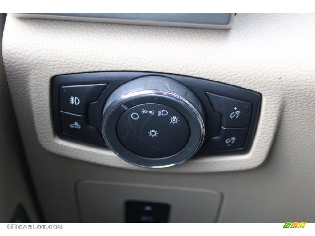 2017 F150 Lariat SuperCrew 4X4 - White Gold / Light Camel photo #25
