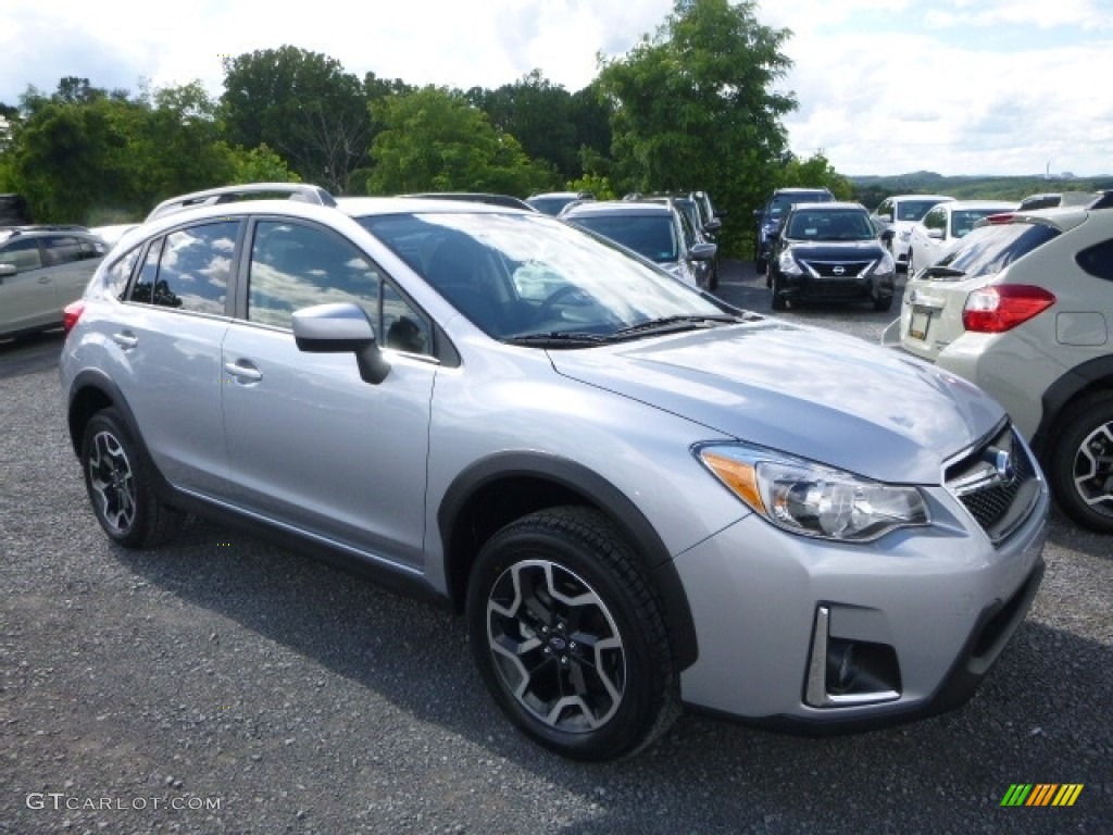 2017 Crosstrek 2.0i Premium - Ice Silver Metallic / Black photo #1