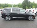 2017 Brilliant Black Crystal Pearl Chrysler Pacifica Limited  photo #6