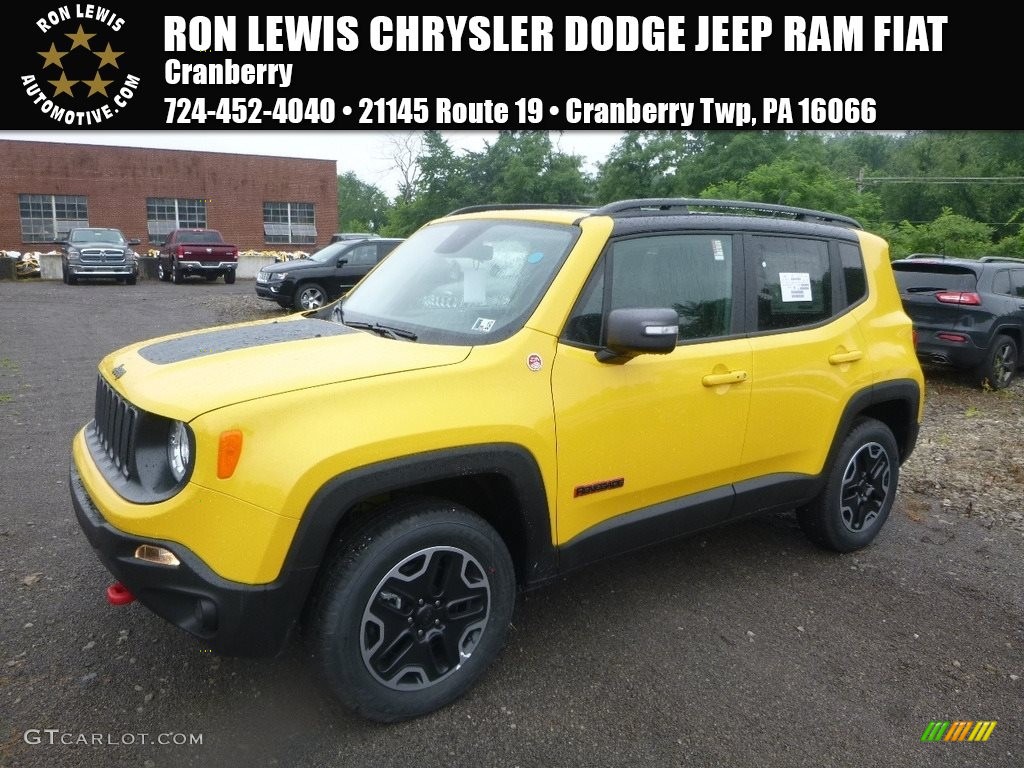 2017 Renegade Trailhawk 4x4 - Solar Yellow / Black photo #1