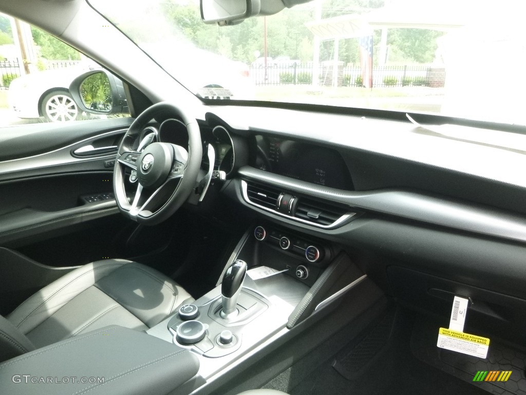 2018 Alfa Romeo Stelvio Sport AWD Black/Black Dashboard Photo #121632486
