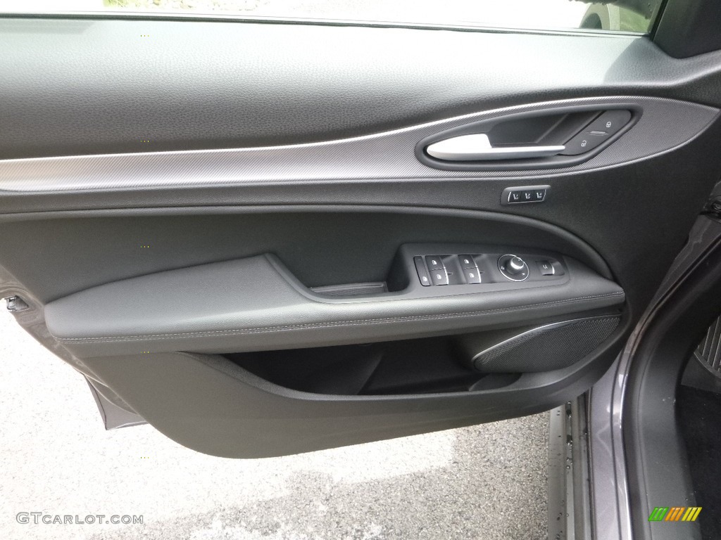 2018 Alfa Romeo Stelvio Sport AWD Black/Black Door Panel Photo #121632592