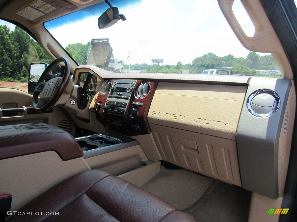 2012 F350 Super Duty Lariat Crew Cab 4x4 - Green Gem Metallic / Adobe photo #19