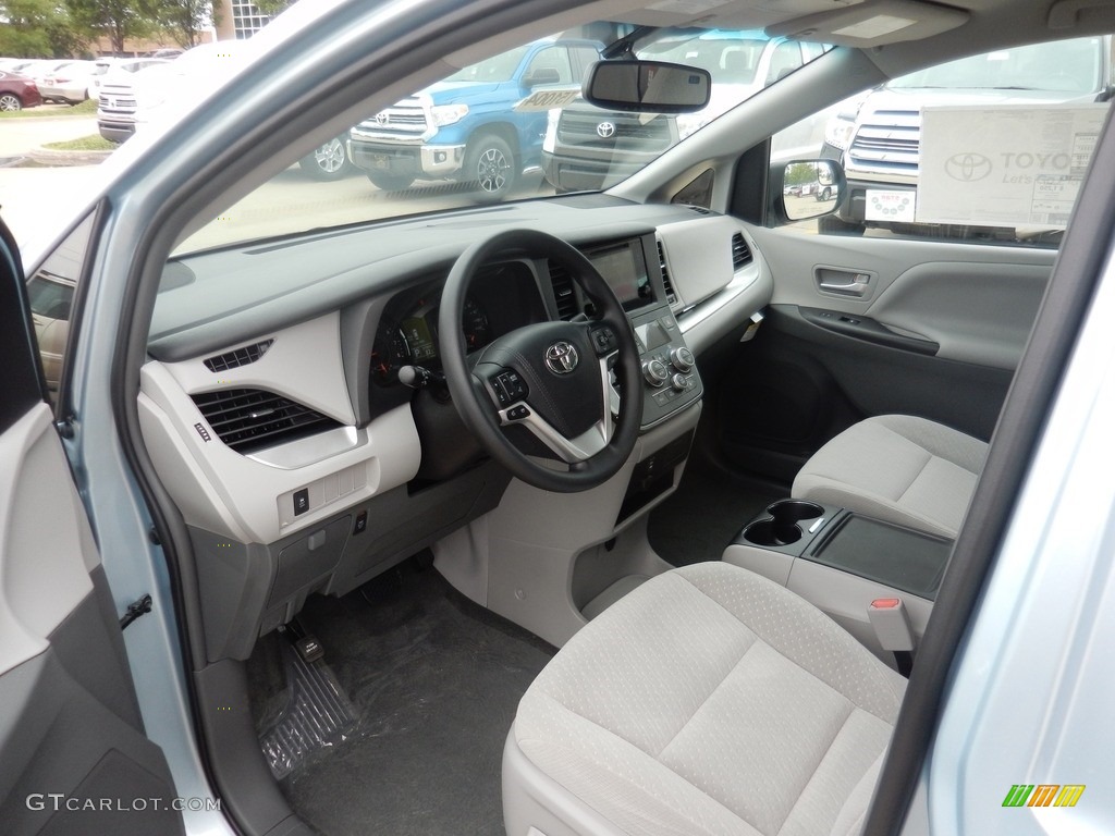 2017 Sienna LE - Sky Blue Pearl / Ash photo #3