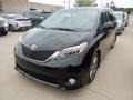 2017 Midnight Black Metallic Toyota Sienna SE  photo #1