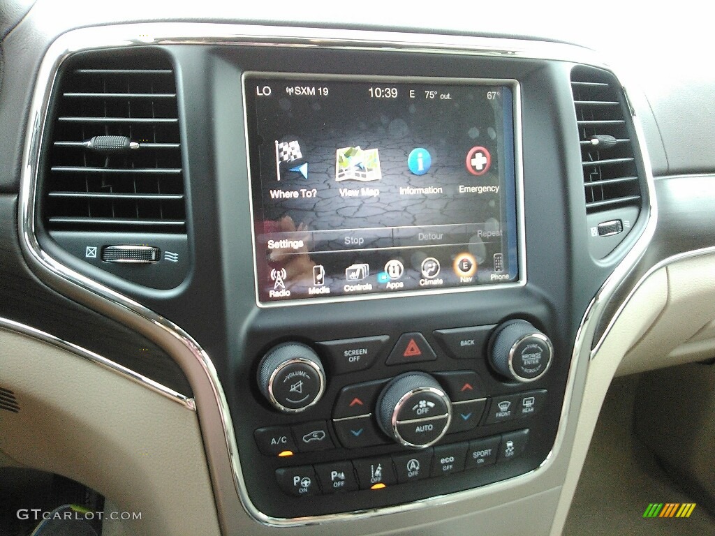 2017 Grand Cherokee Overland 4x4 - Diamond Black Crystal Pearl / Brown/Light Frost Beige photo #11