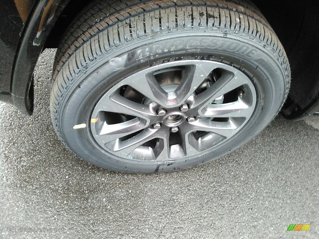 2017 Grand Cherokee Overland 4x4 - Diamond Black Crystal Pearl / Brown/Light Frost Beige photo #14