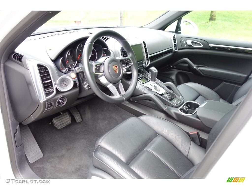 Black Interior 2017 Porsche Cayenne Platinum Edition Photo #121649673