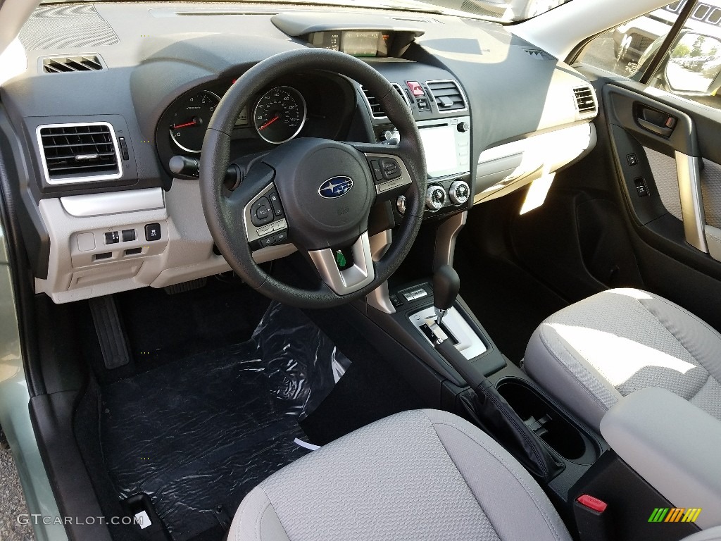 Platinum Interior 2018 Subaru Forester 2.5i Premium Photo #121650399