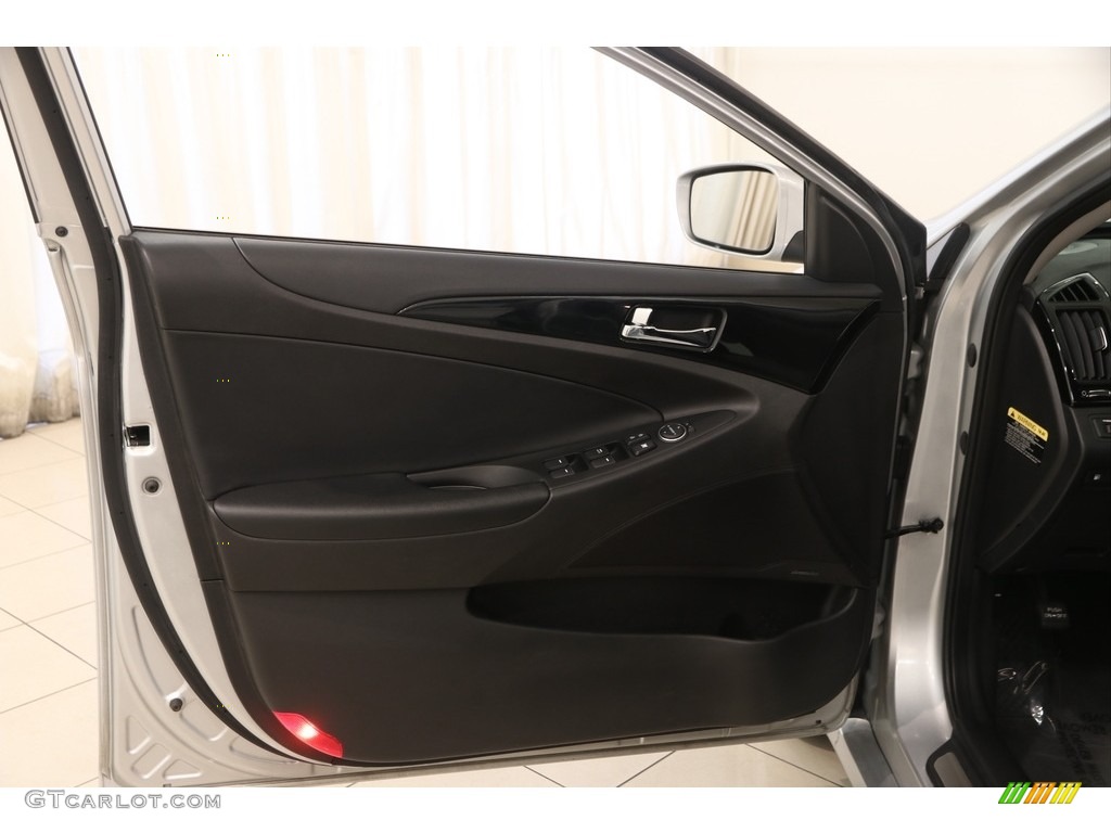 2013 Sonata SE 2.0T - Radiant Silver / Black photo #4