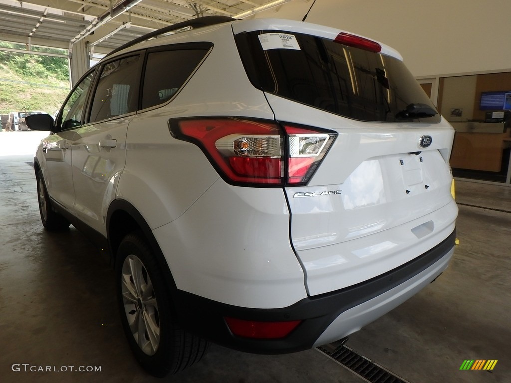 2017 Escape SE 4WD - Oxford White / Charcoal Black photo #3