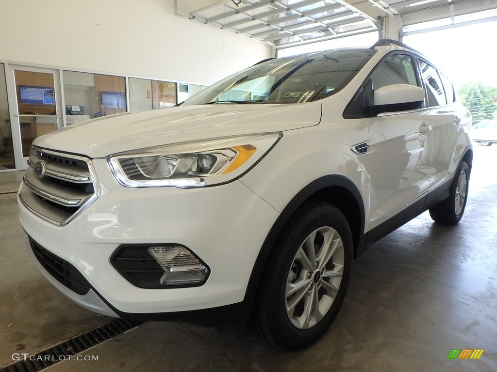 2017 Escape SE 4WD - Oxford White / Charcoal Black photo #4