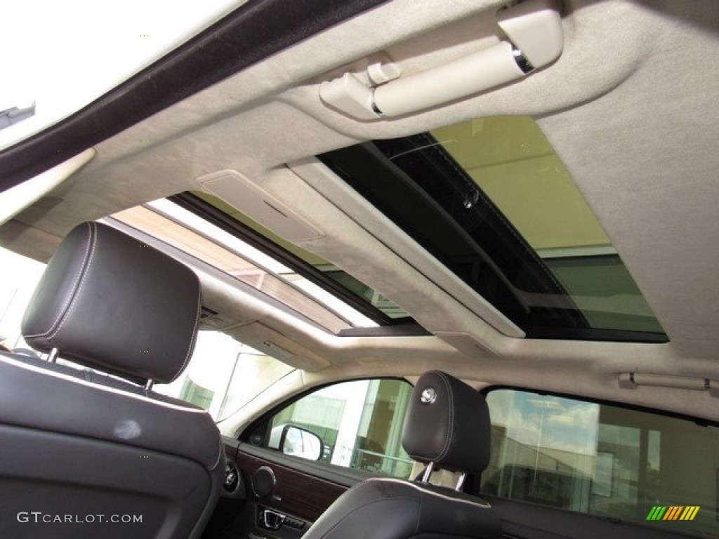 2014 XJ XJL Portfolio - Polaris White / Jet photo #16