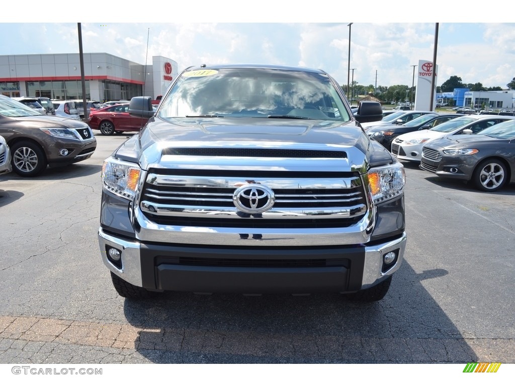 2017 Tundra SR5 Double Cab - Magnetic Gray Metallic / Graphite photo #7