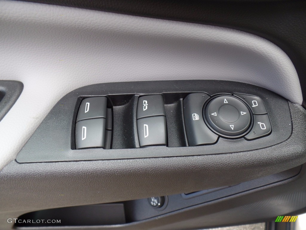 2018 Chevrolet Equinox Premier AWD Controls Photo #121664685
