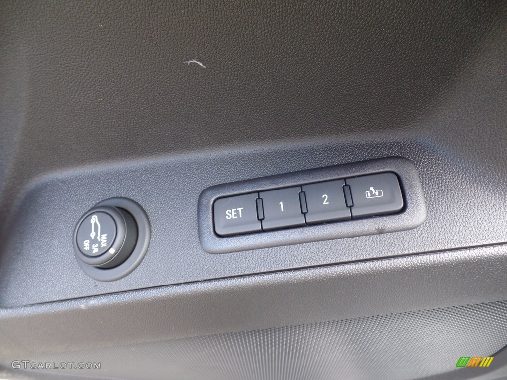 2018 Chevrolet Equinox Premier AWD Controls Photo #121664709