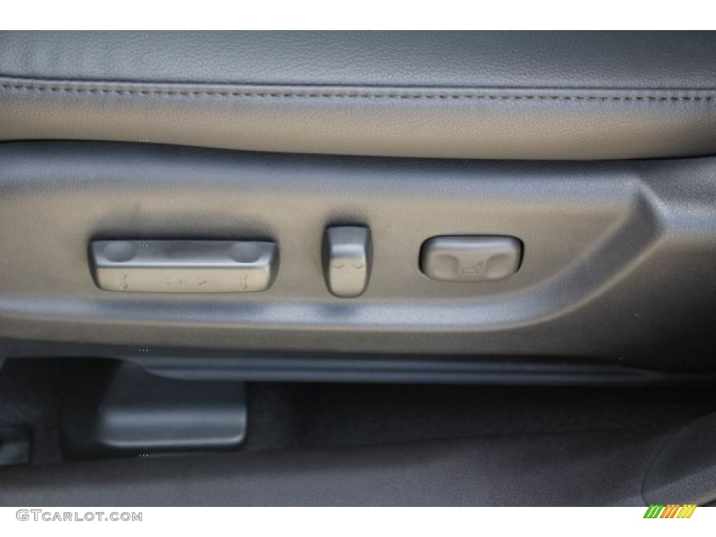 2017 RDX  - Lunar Silver Metallic / Ebony photo #26