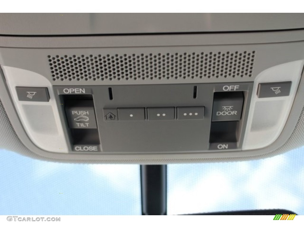 2017 RDX  - Lunar Silver Metallic / Ebony photo #37