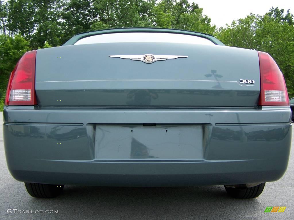 2006 300  - Magnesium Pearlcoat / Dark Slate Gray/Light Slate Gray photo #7