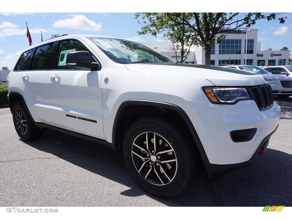 2017 Grand Cherokee Trailhawk 4x4 - Bright White / Black photo #4
