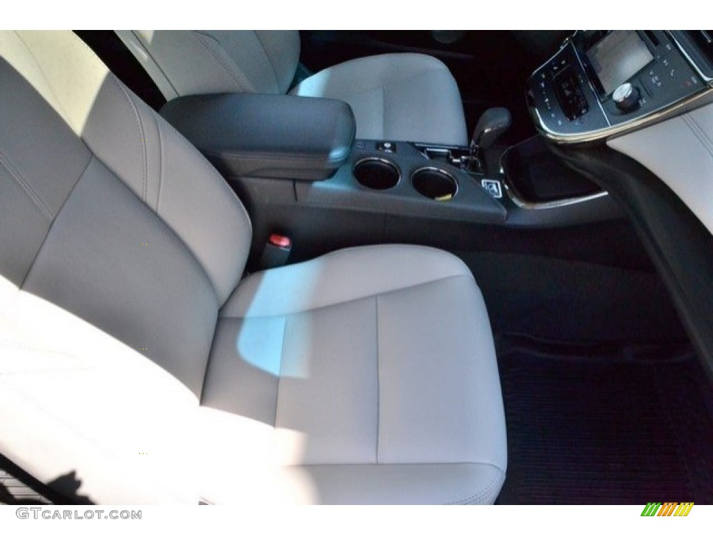 2017 Avalon Touring - Blizzard Pearl White / Light Gray photo #18