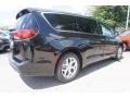 2017 Brilliant Black Crystal Pearl Chrysler Pacifica Touring L  photo #3