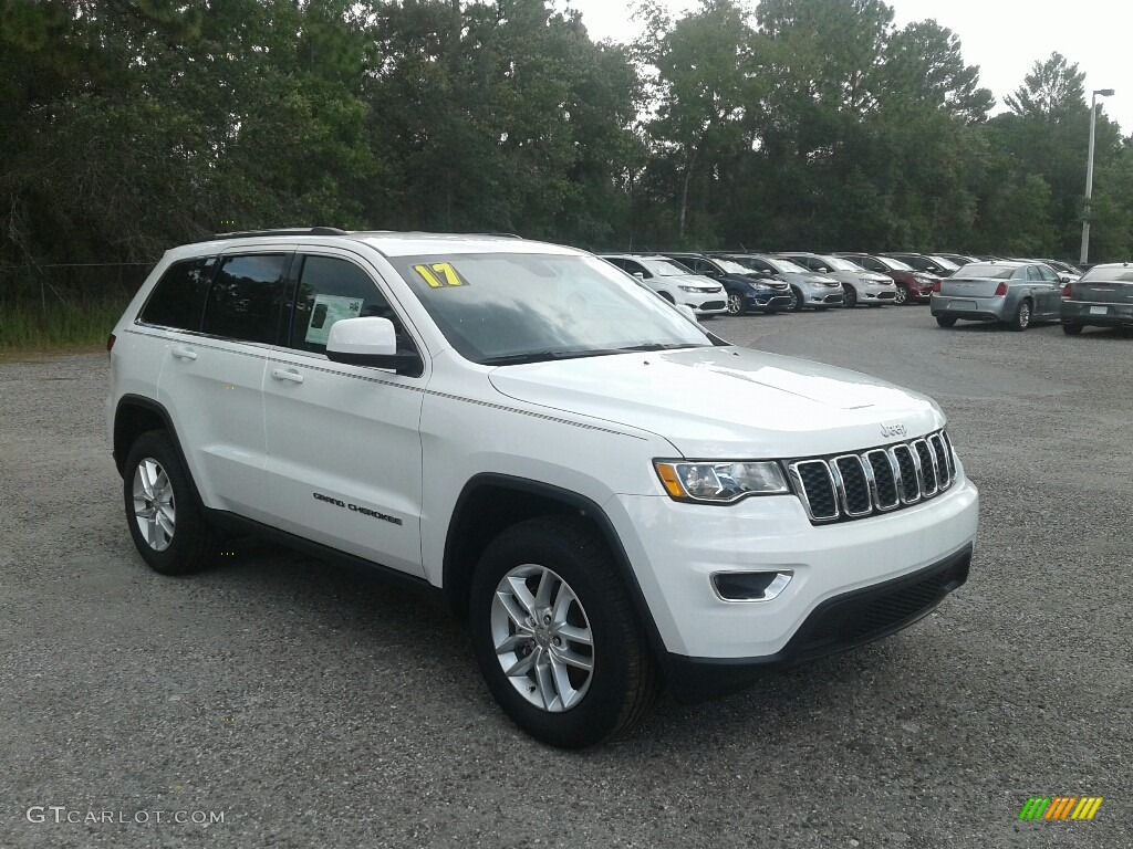2017 Grand Cherokee Laredo - Bright White / Black photo #7