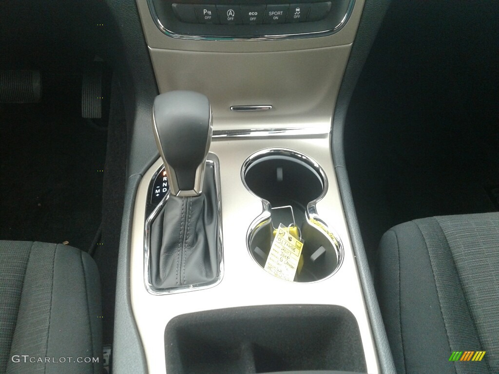 2017 Grand Cherokee Laredo - Bright White / Black photo #16