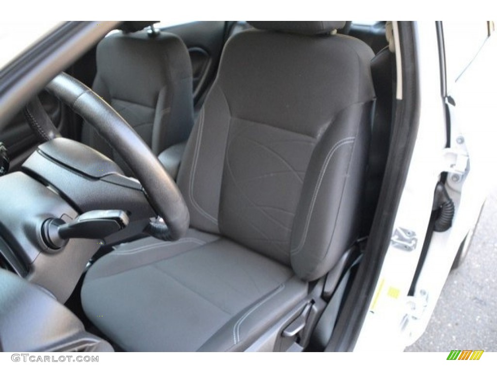 2015 Fiesta SE Sedan - Oxford White / Charcoal Black photo #12