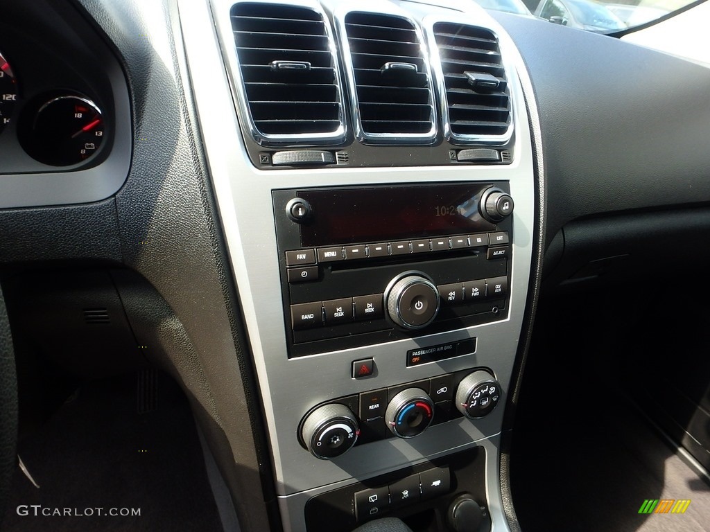 2010 Acadia SL AWD - Silver Green Metallic / Light Titanium photo #23