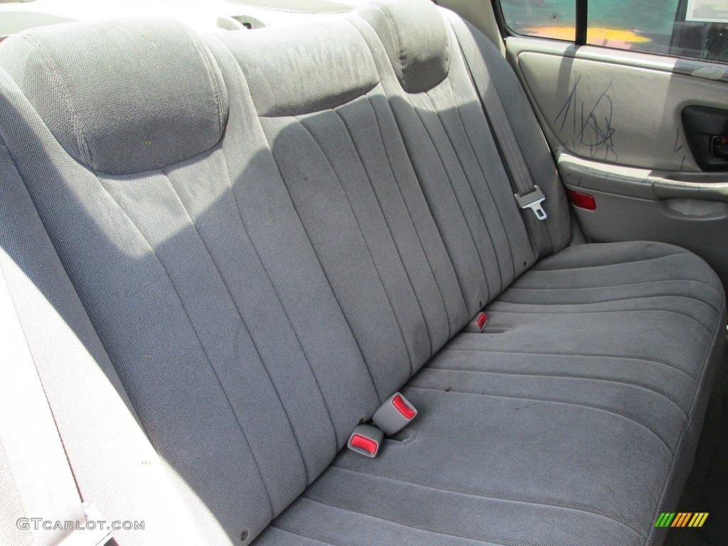 2005 Classic  - Sport Red Metallic / Gray photo #20