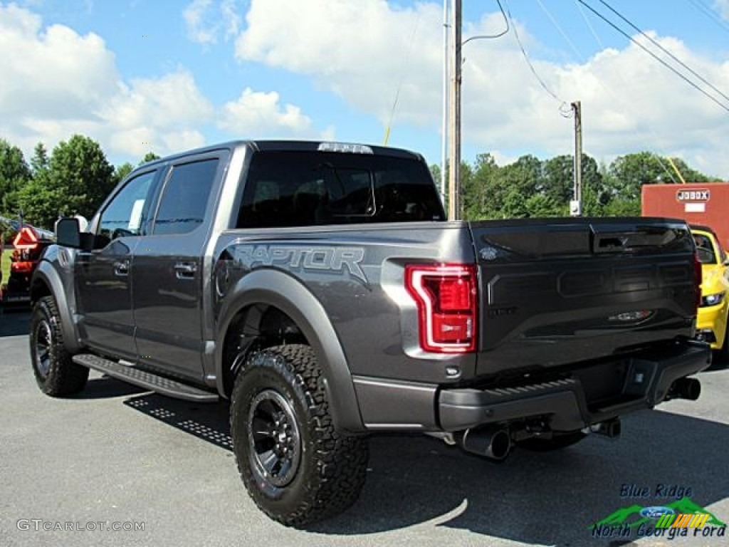 2017 F150 SVT Raptor SuperCrew 4x4 - Magnetic / Raptor Black photo #3