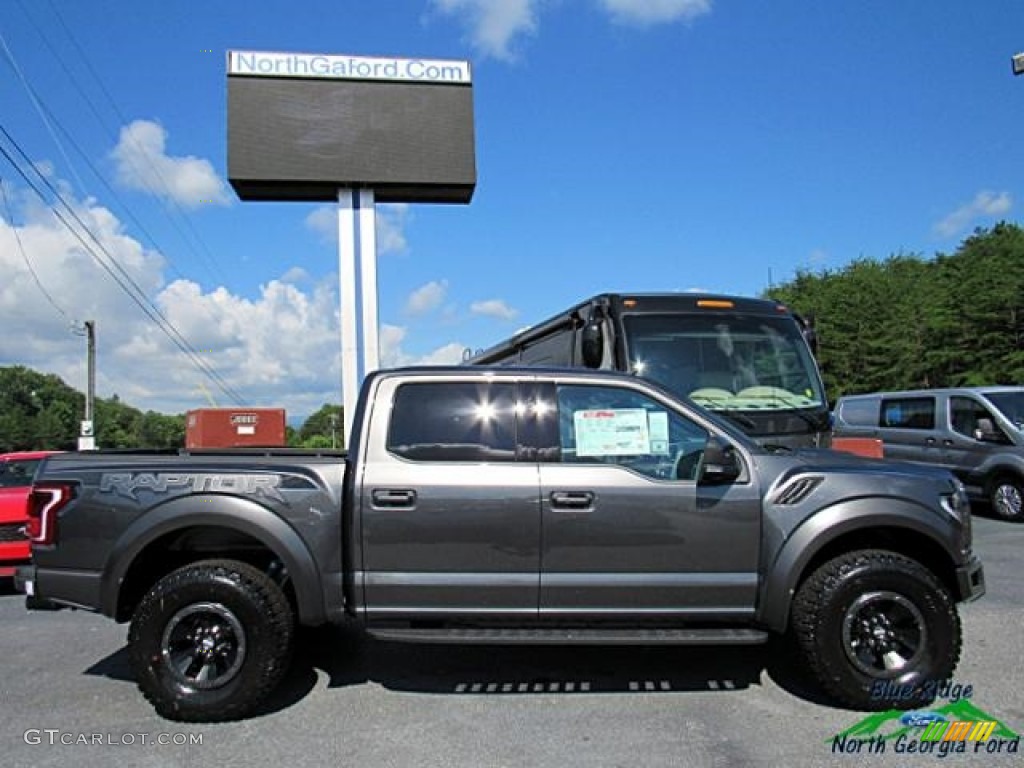 2017 F150 SVT Raptor SuperCrew 4x4 - Magnetic / Raptor Black photo #6