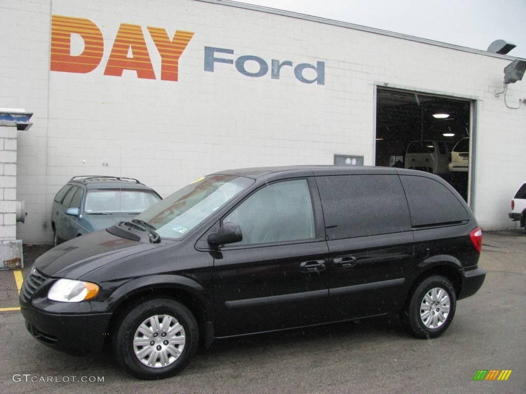 Brilliant Black Chrysler Town & Country