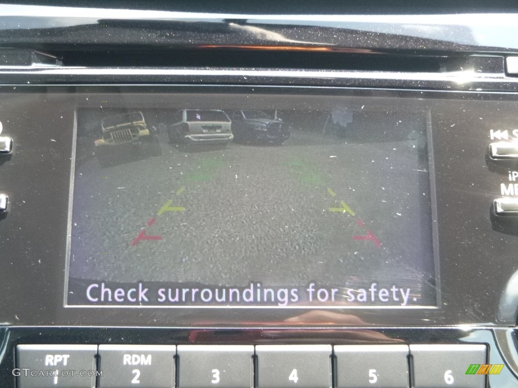 2017 Rogue S AWD - Gun Metallic / Charcoal photo #17