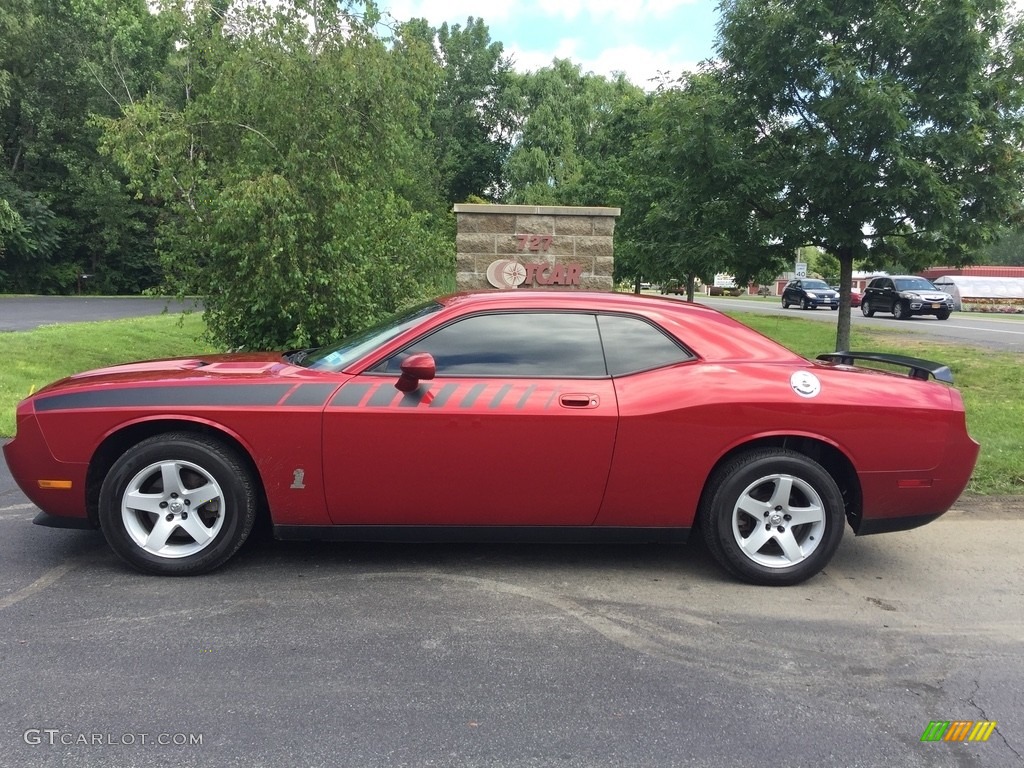 2010 Challenger SE - Inferno Red Crystal Pearl / Dark Slate Gray photo #1