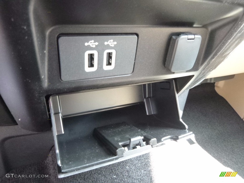 2017 F150 XLT SuperCrew 4x4 - Ingot Silver / Light Camel photo #19