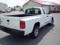 2005 Bright White Dodge Dakota ST Club Cab  photo #8