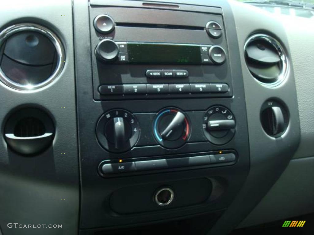 2005 F150 XLT SuperCab 4x4 - Black / Medium Flint Grey photo #18