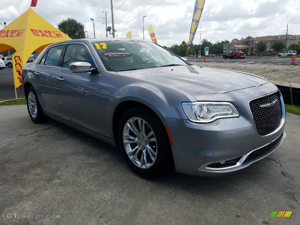 2017 300 C - Billet Silver Metallic / Black photo #7