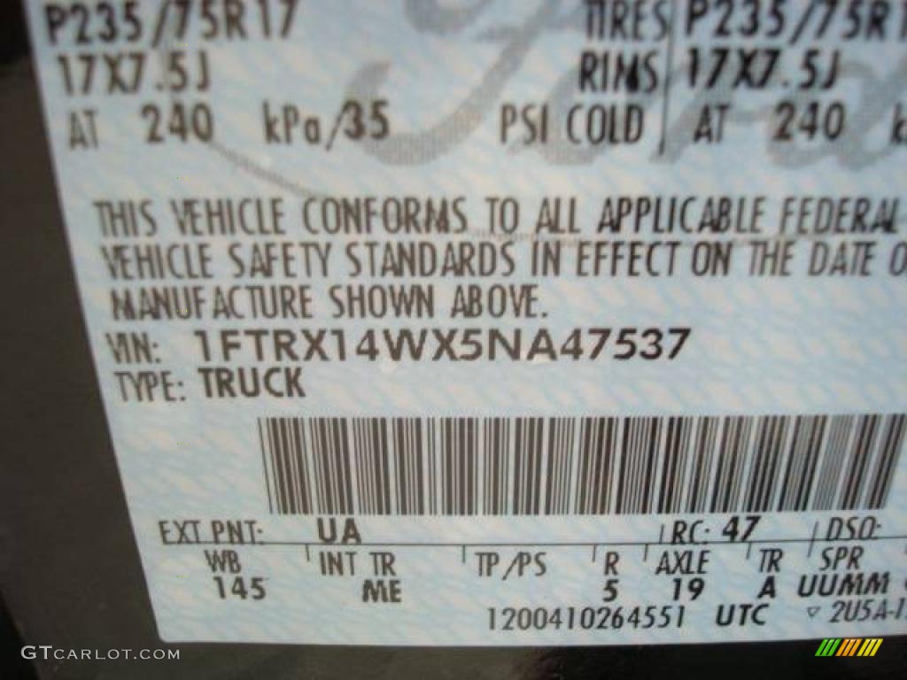 2005 F150 XLT SuperCab 4x4 - Black / Medium Flint Grey photo #19