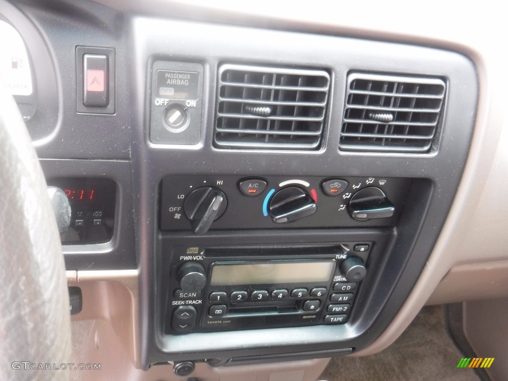 2003 Tacoma V6 TRD Xtracab 4x4 - Radiant Red / Oak photo #17