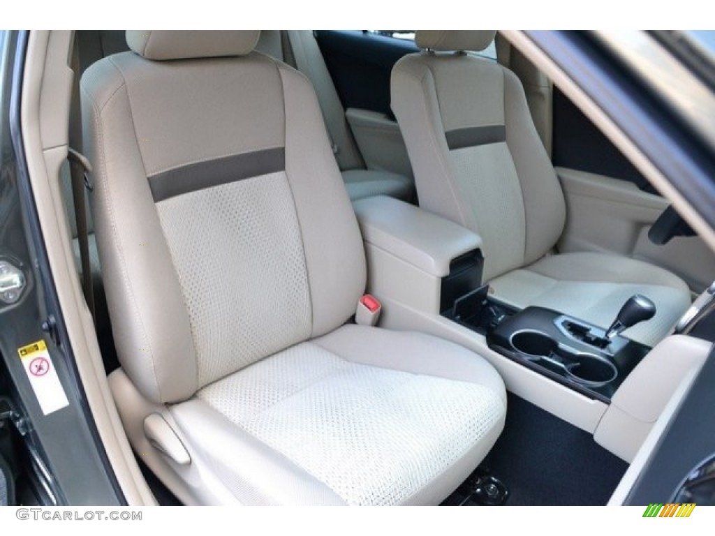 2014 Camry LE - Cypress Pearl / Ivory photo #18