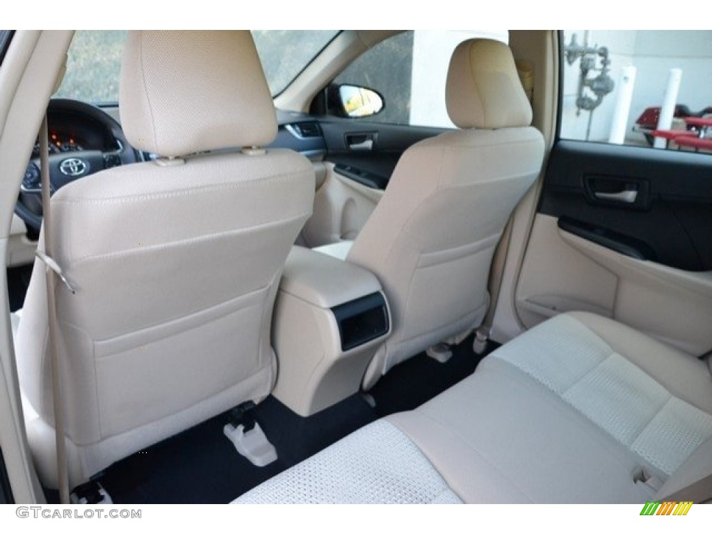 2014 Camry LE - Cypress Pearl / Ivory photo #19