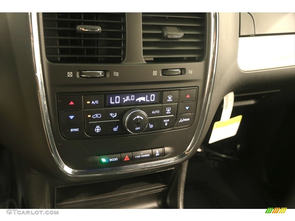 2017 Dodge Grand Caravan GT Controls Photo #121733692
