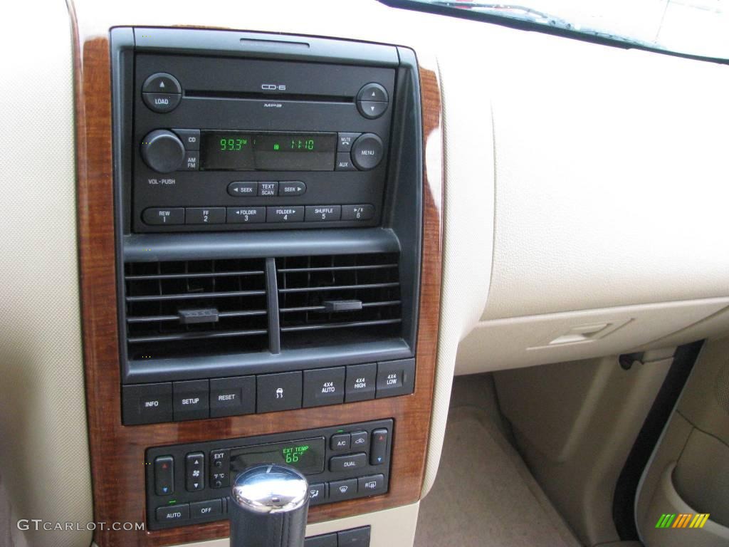 2006 Explorer Eddie Bauer 4x4 - Oxford White / Camel photo #17