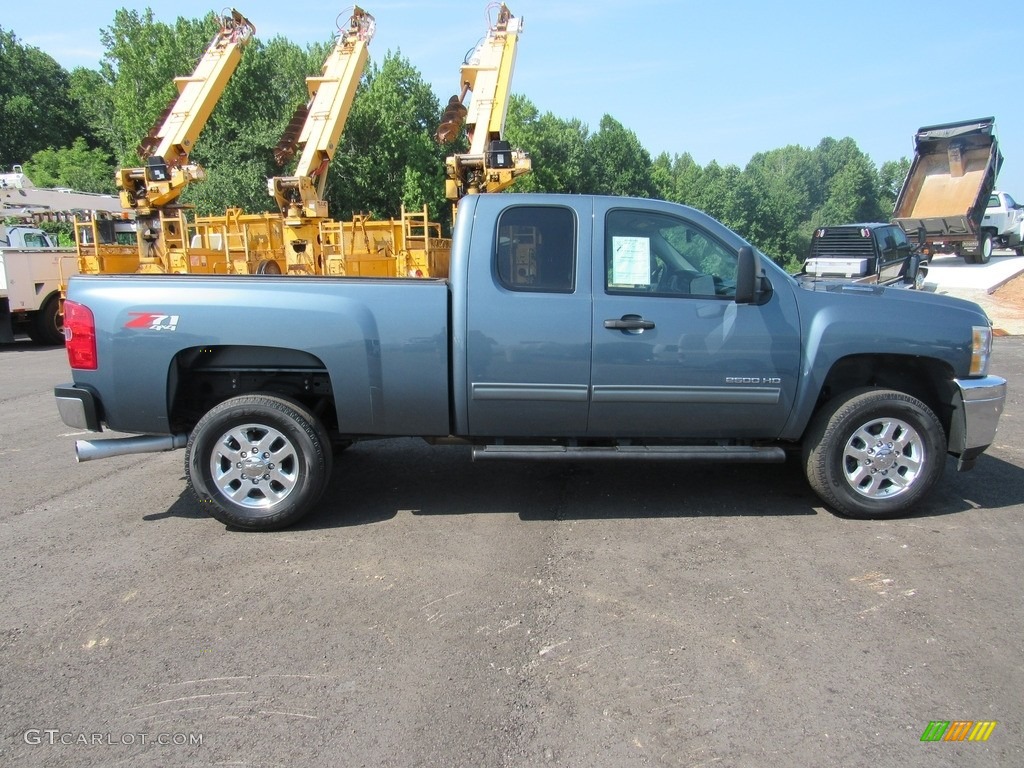 2011 Silverado 2500HD LT Extended Cab 4x4 - Imperial Blue Metallic / Ebony photo #7