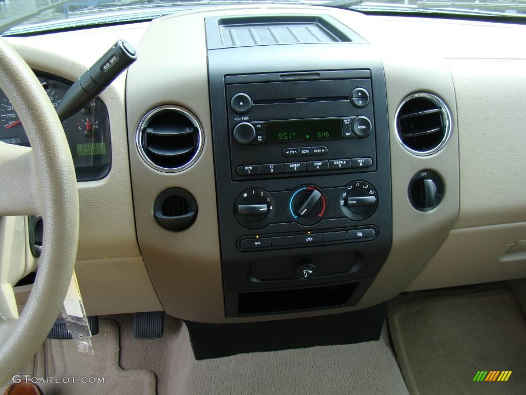 2006 F150 XLT SuperCab - Oxford White / Tan photo #18